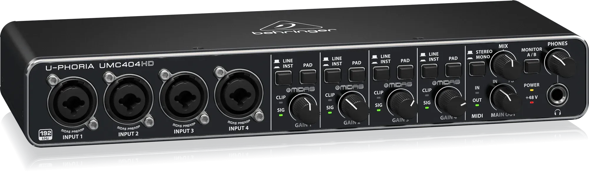 Behringer U-Phoria UMC404HD — interfaz de audio para Mixxx en Linux Interfaz de audio Behringer U-Phoria UMC404HD con cuatro entradas de micrófono, controles de ganancia y salida de auriculares, usada como tarjeta de sonido para Mixxx en Linux.